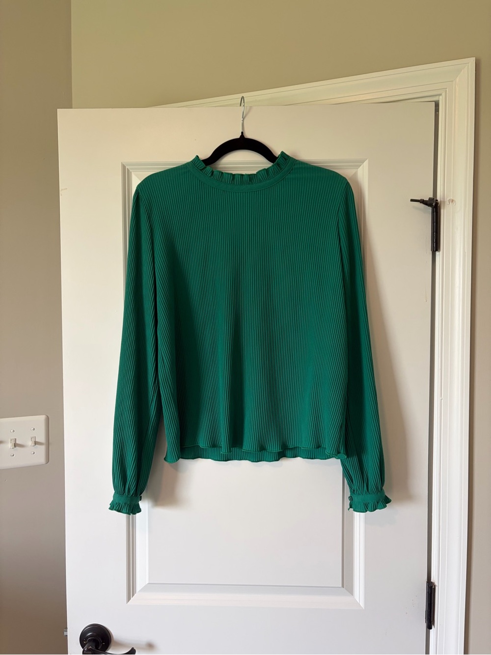 Ann Taylor Emerald Green Long-Sleeve Ruffle Neck Blouse